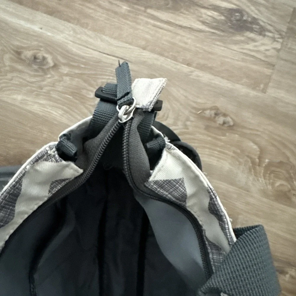 Skip Hop Duo Signature Diaper‎ Bag Gray Chevron With Pad
